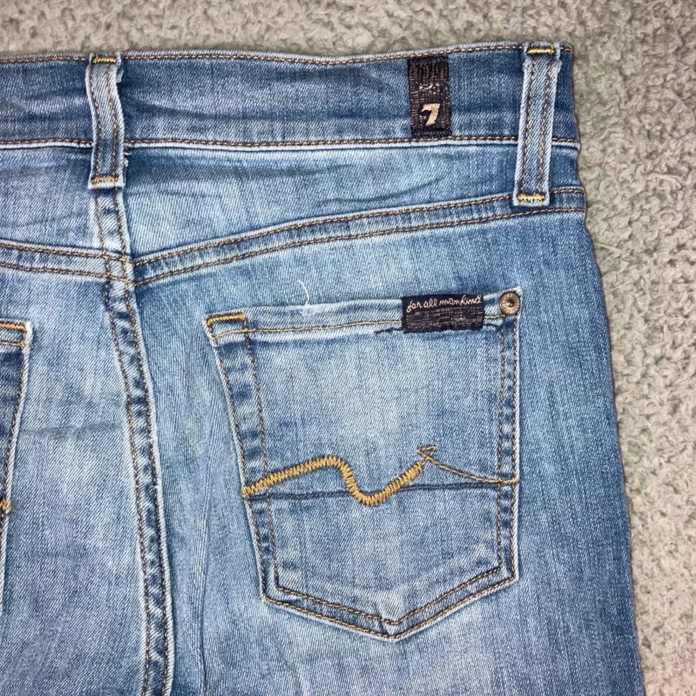 7 For All Mankind Skinny Jeans Women 26 Medium Wash Whiskered Stretch‎ Denim